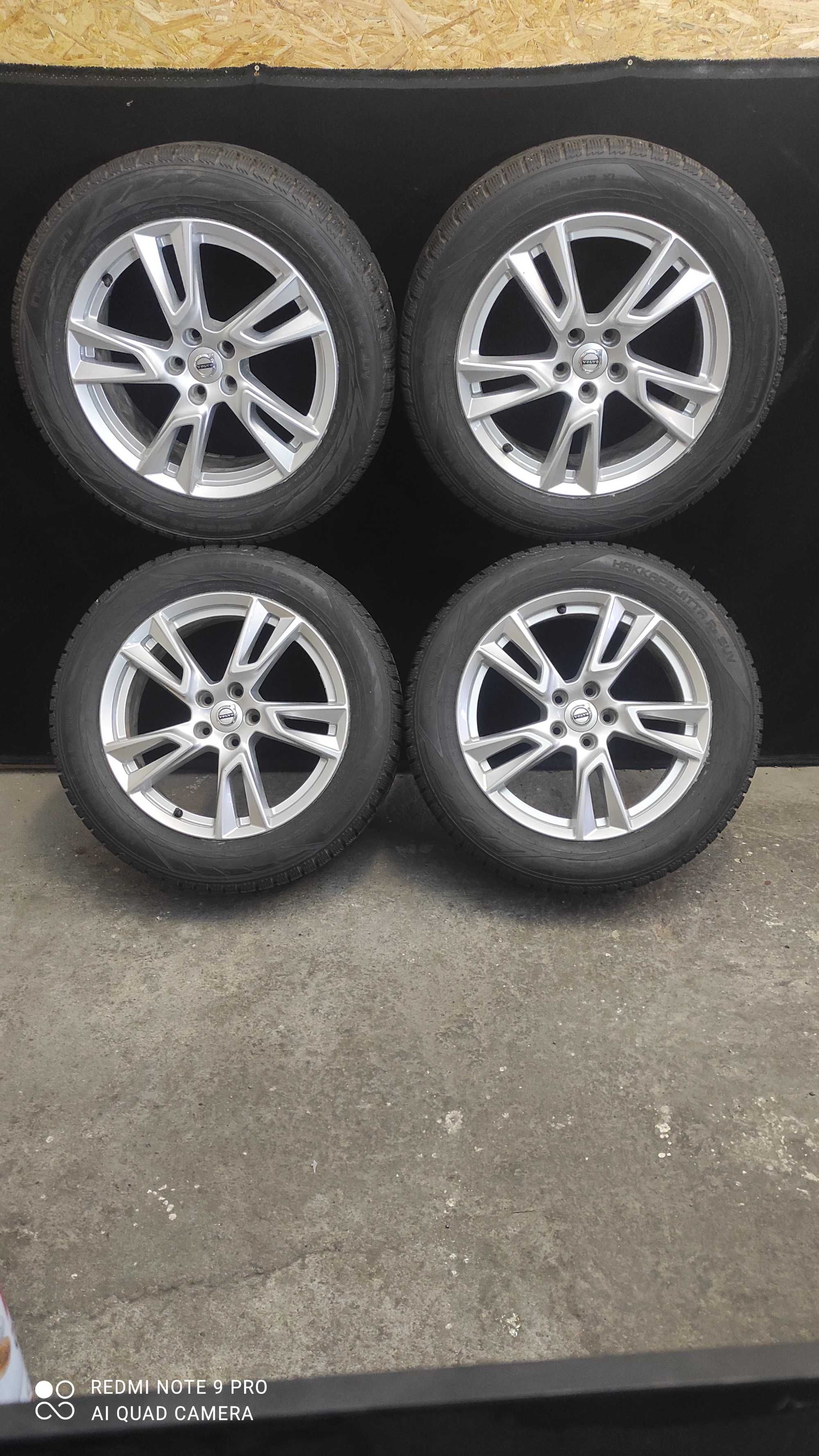 Koła Volvo Alufelgi 5x108 XC40 XC90 Zimowe 235 55 R18 Nokian