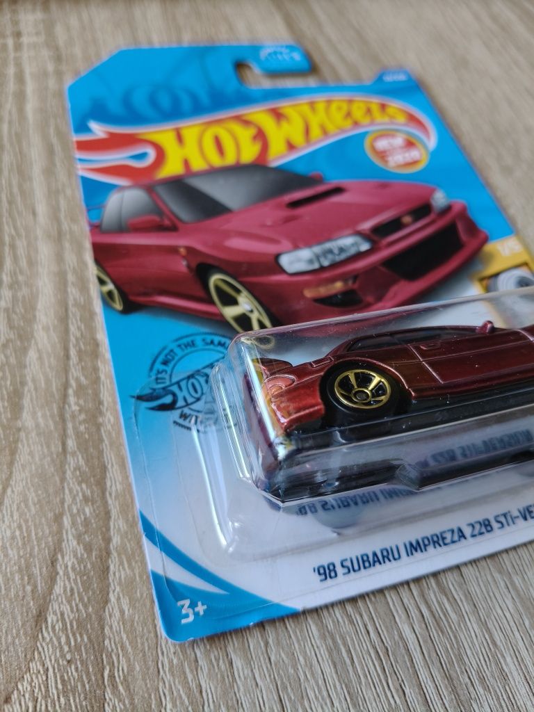 Hot Wheels '98 Subaru Impreza 22B STi-Version #1