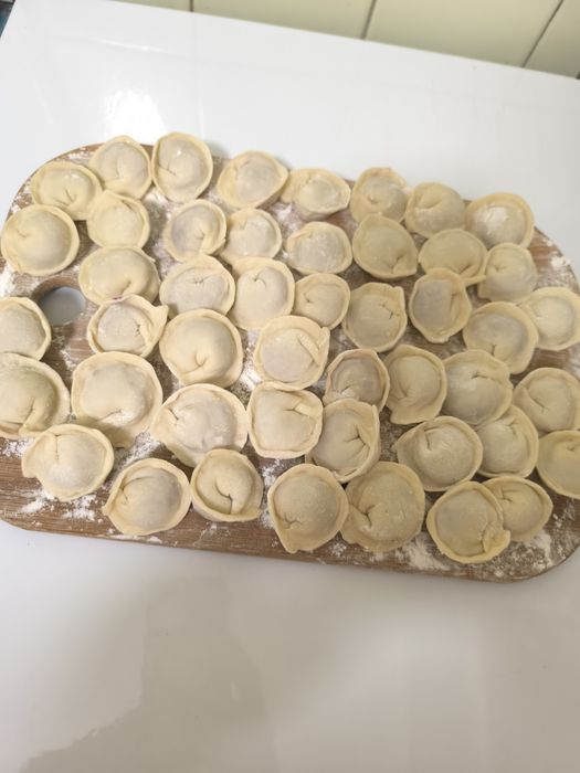 Приймаю замовлення на домашні пельмені.