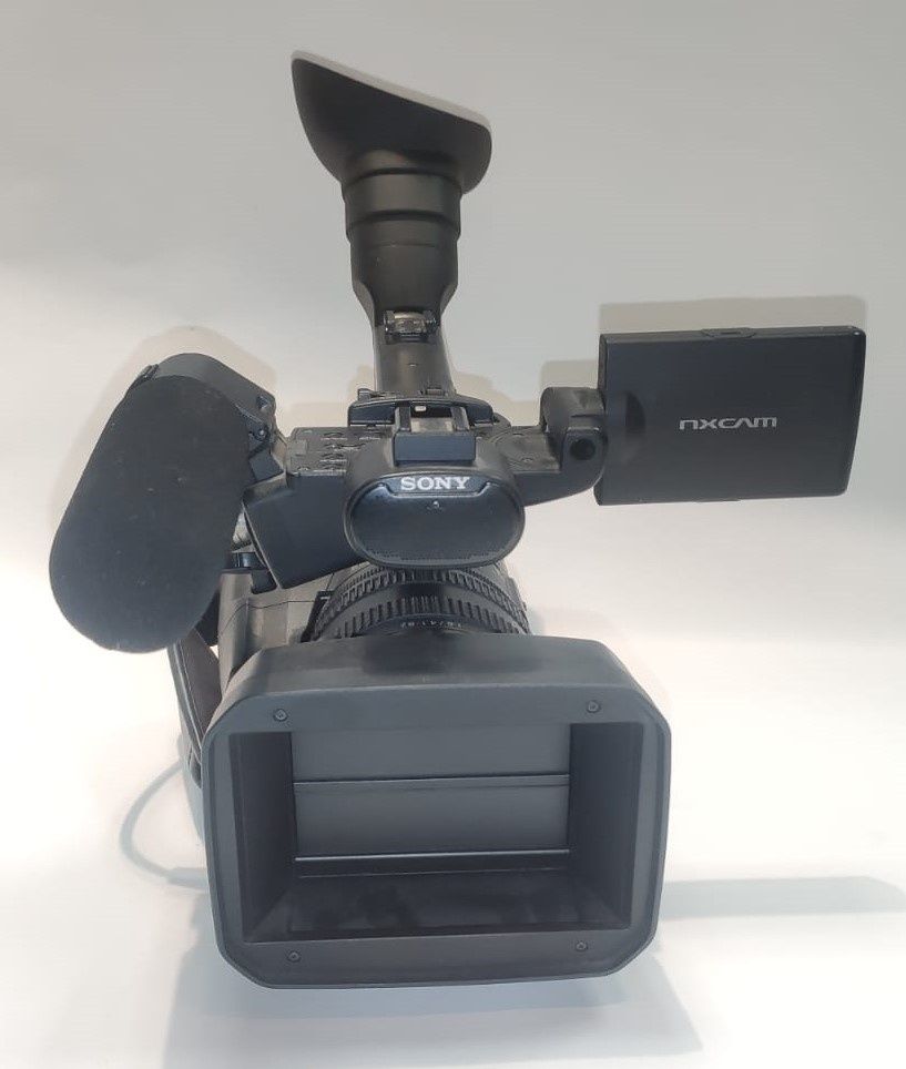 Відеокамера Sony HXR-NX5M