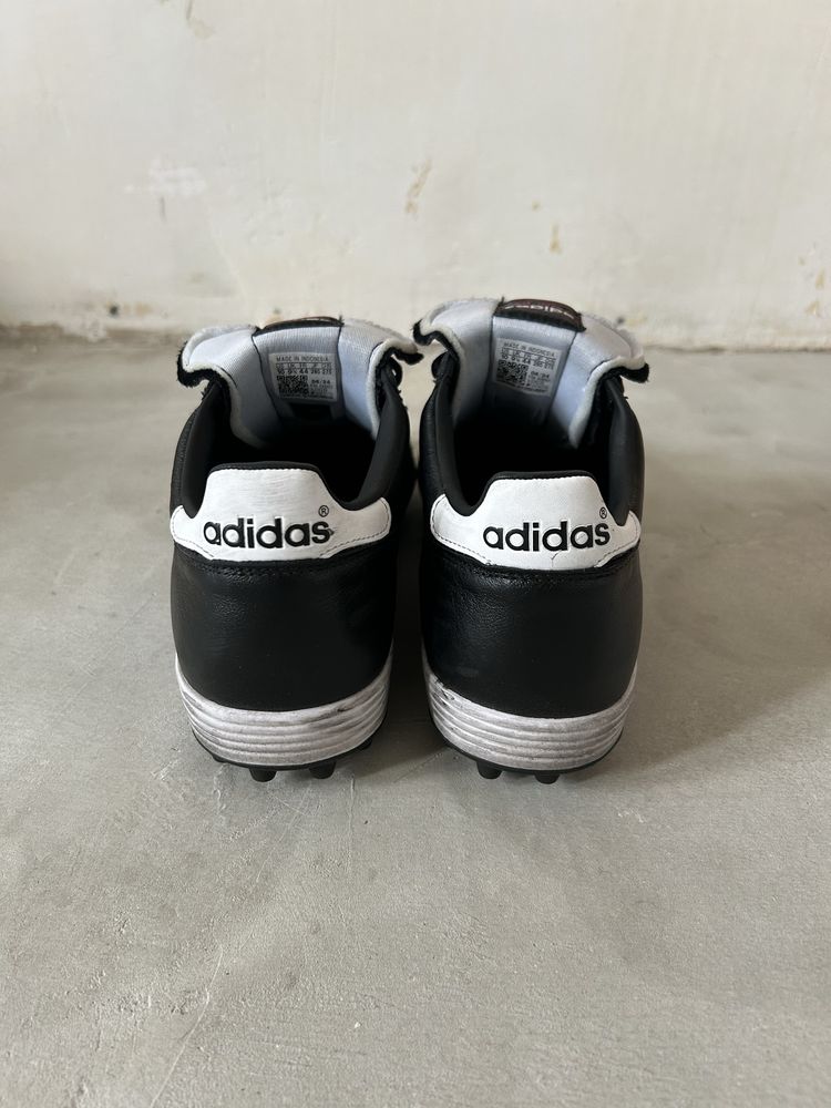 Копочки / сороконожки Adidas Mundial