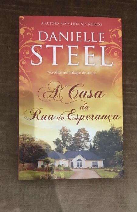 2 livros de Danielle Steel