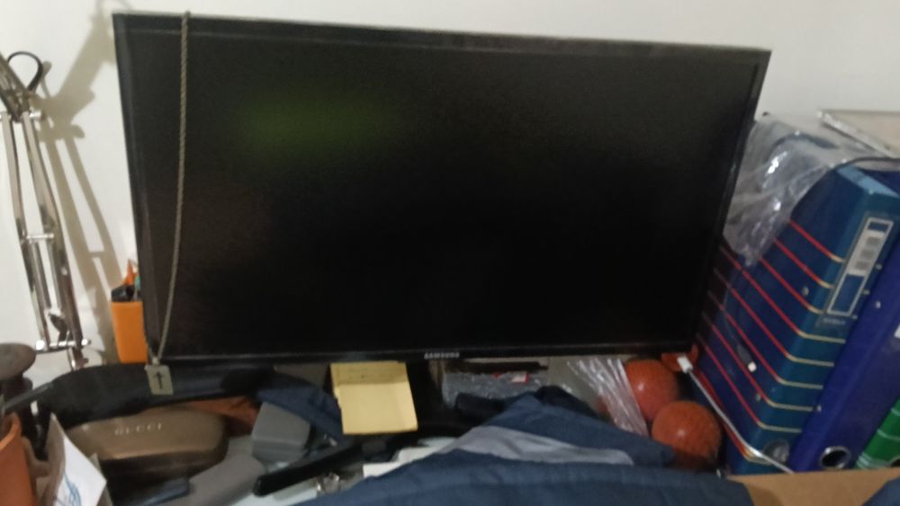 Monitor Samsung novo