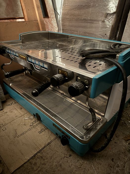 Продам кавомашину Faema President