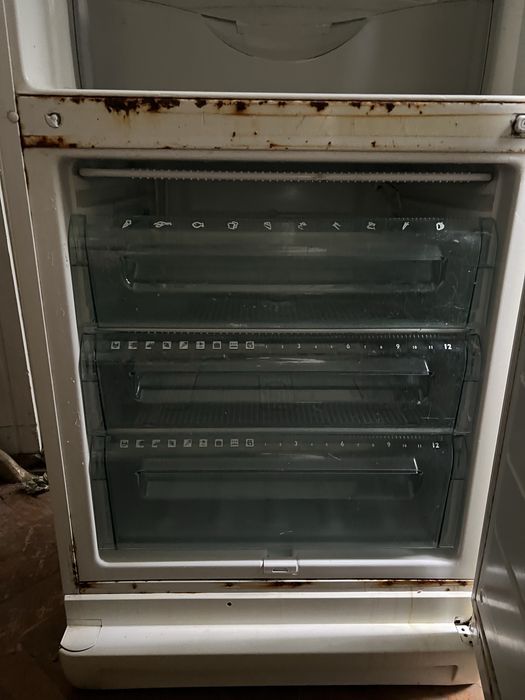Холодильник Electrolux