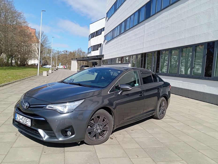 Toyota Avensis Avensis Sedan MR'l5 E6 Premium MS, Salon Polska, Pierwszy właściciel