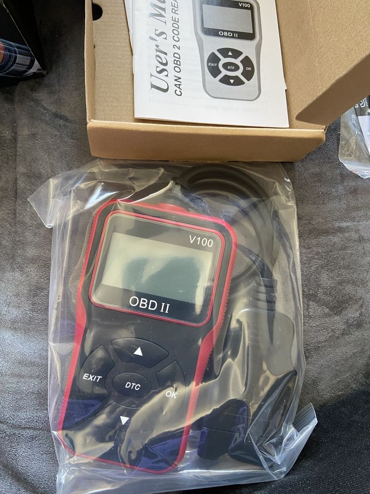 V100 OBD2 czytnik kodów EOBD OBD 2 skaner polski język