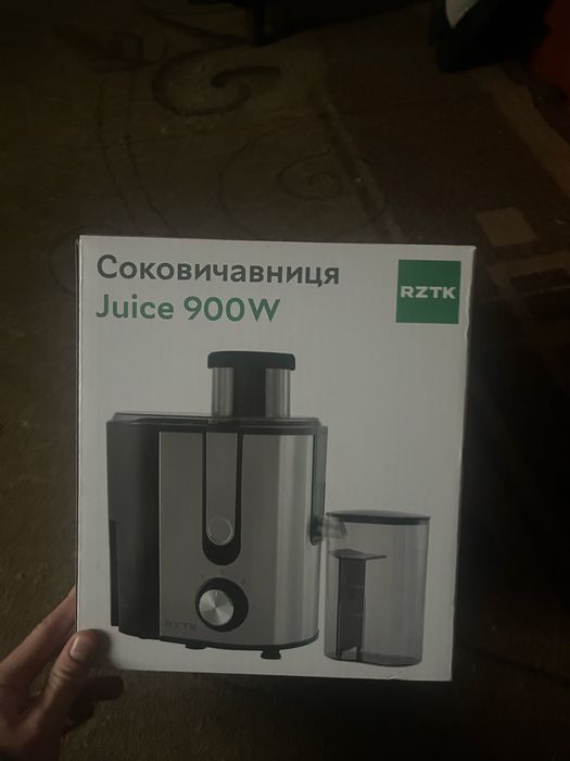 Продам соковижималку соковичавницю RZTK Juice 900W нова