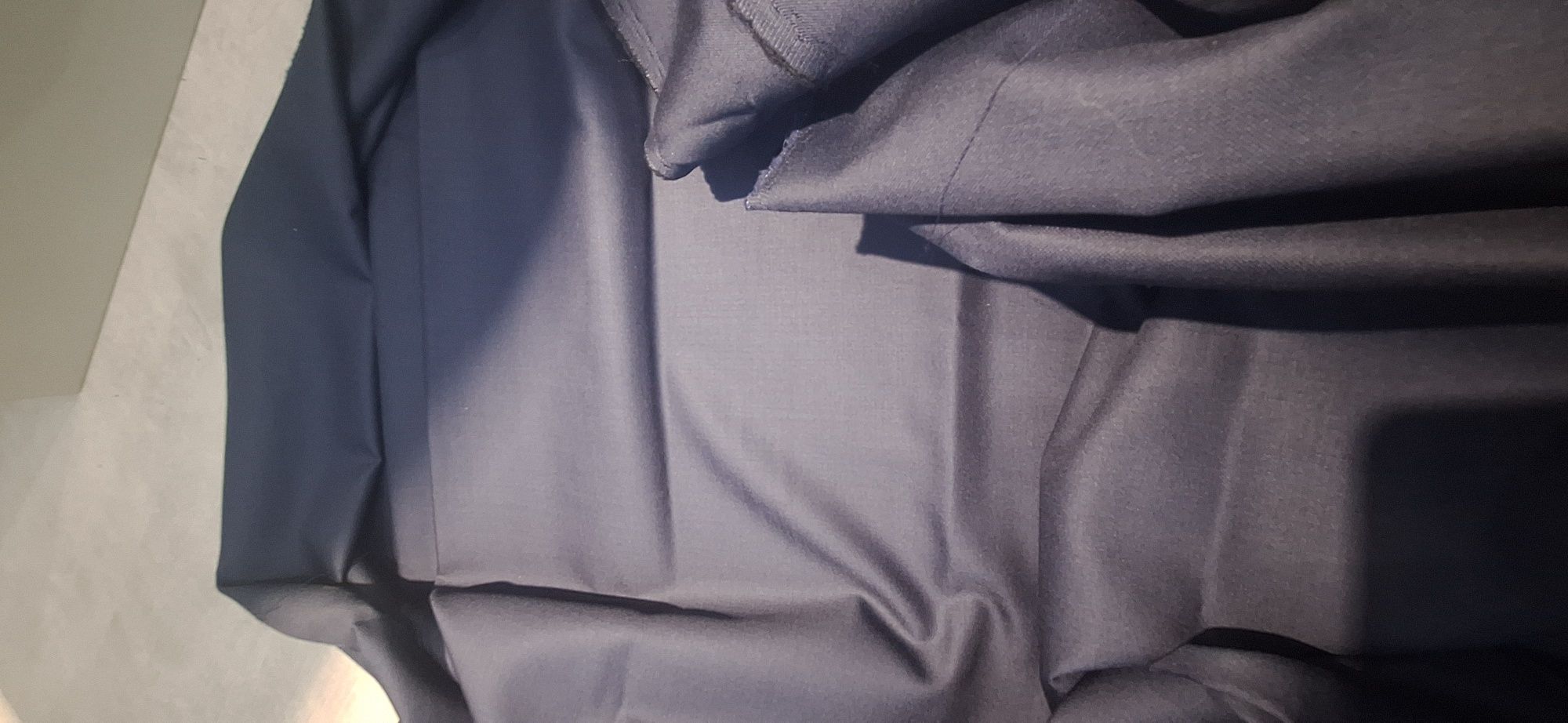 Vitale Barberis Canonico wełna włoska kupon materiał granat 3,90 m