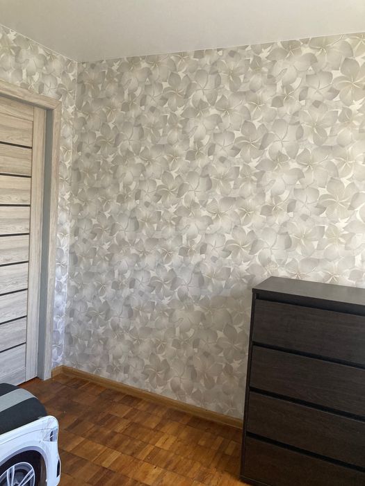 Квартира 4-кімнатна на болгарах