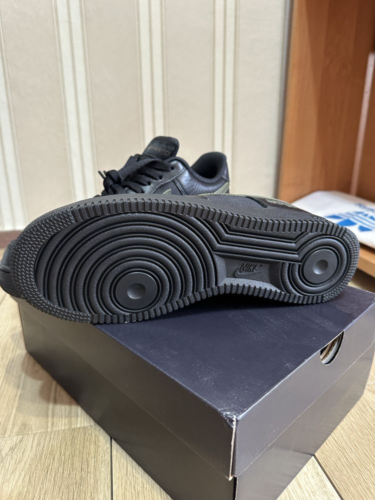 Кросівки Nike Air Force 1 low Gore-Tex (HV3959-010)