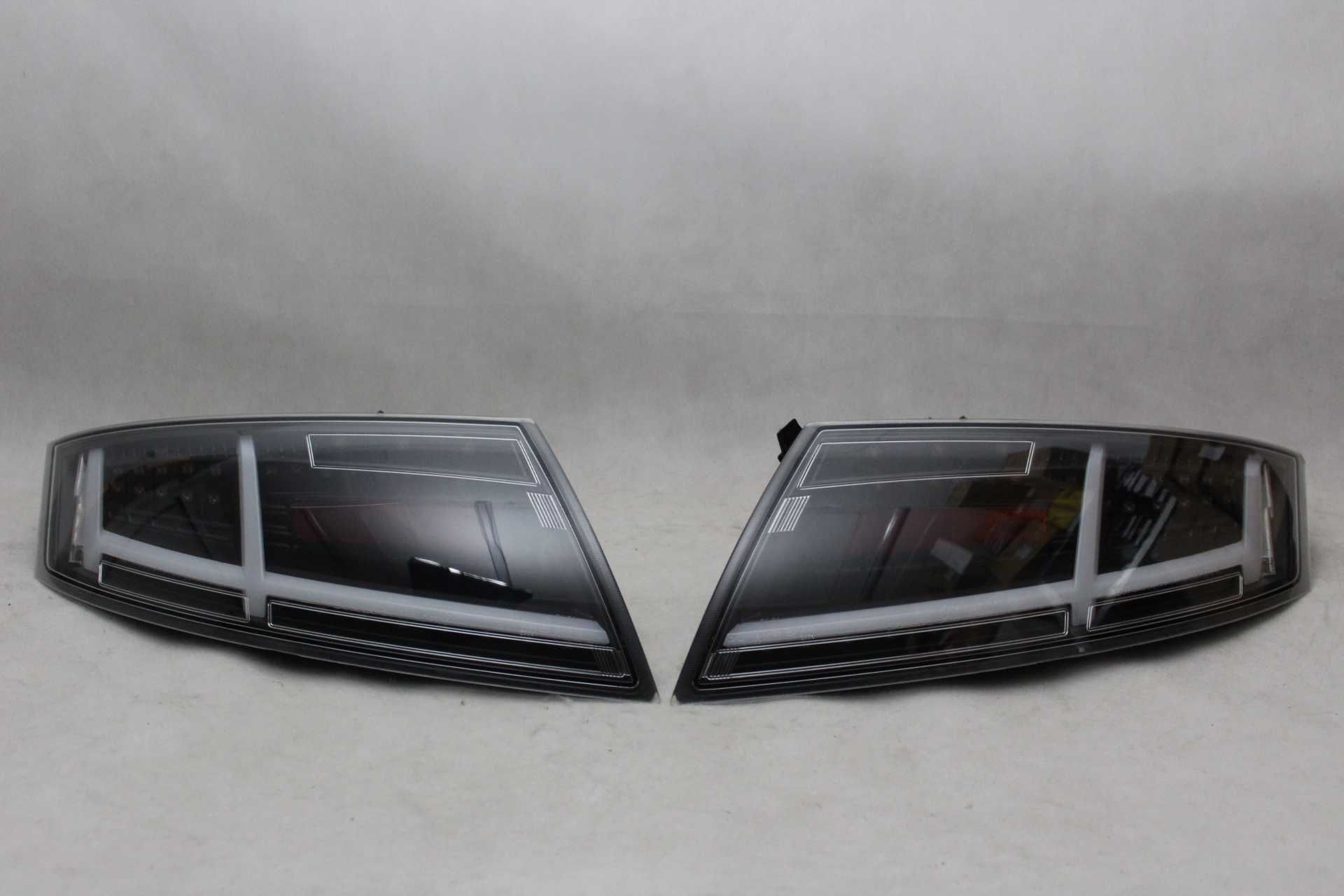 Lampy tylne tył AUDI TT 8J 2 II 06-14 LED BLACK BAR NEON Dynamiczne