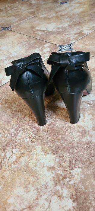 Туфлі жіночі шкіряні 38р.