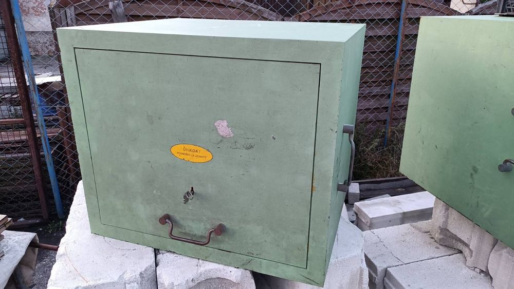 Sejf trezor bankowy, skrzynia pancerna ciężka