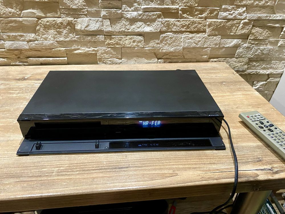 Dvd blu ray Panasonic DMR -BST730