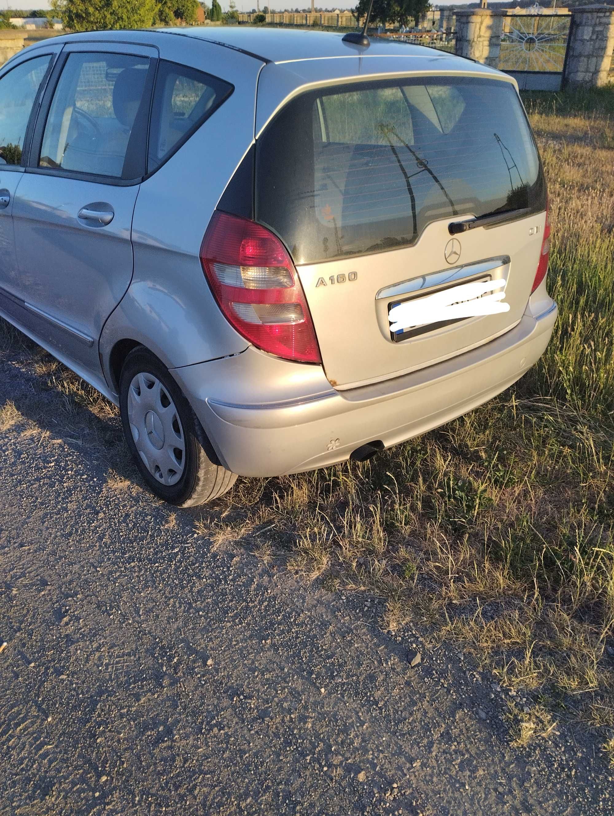 Samochód osobowy Mercedes