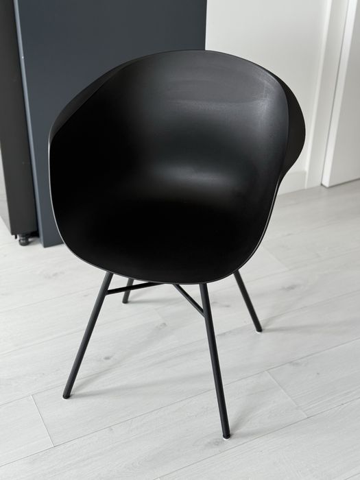 Krzesła 4szt. Plastikowe metalowe nóżki czarne loft porzadne