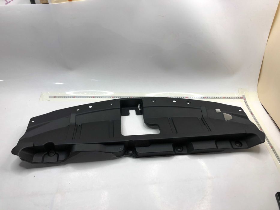 Накладка панелі радіаторів Nissan Rogue T33 62322-6RR0A 62090-6RR0A