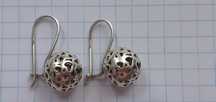 Серьги серебряные 925 проба  шарики , кольца большие