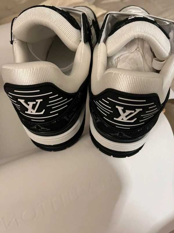Louis Vuitton LowLvTrainerBlack Oryglnał Nowe Trampki Dowóɖ zakupu 43