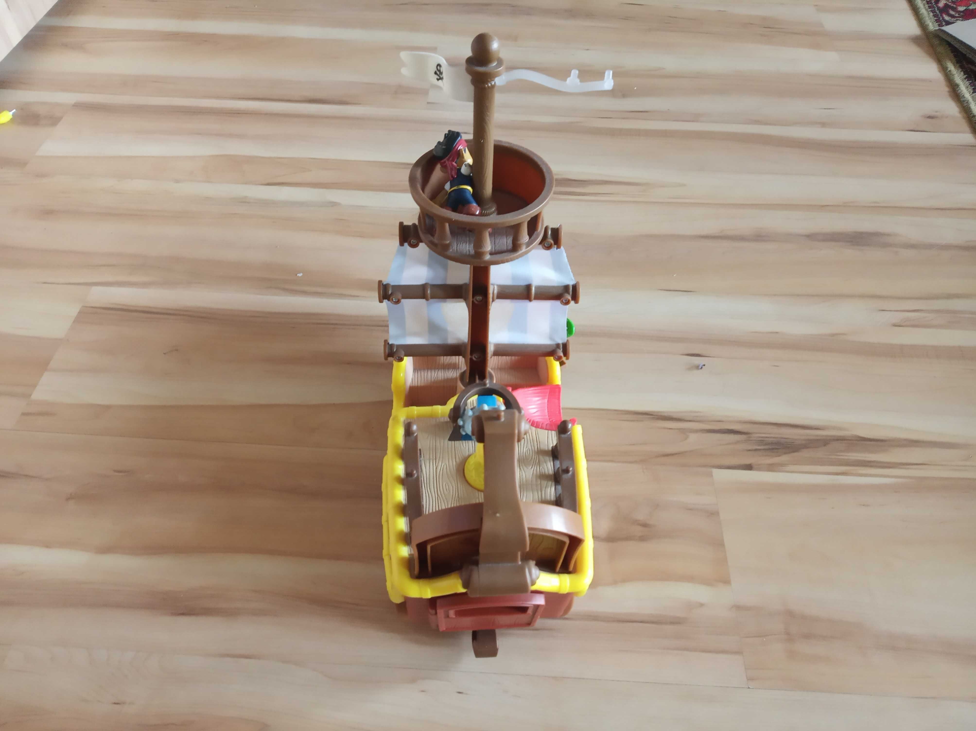 Fisher Price Jake : Łajbek gadający Statek Piratów