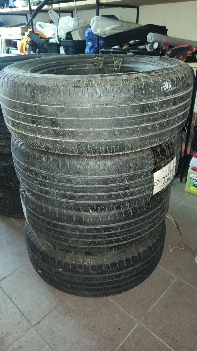 Goodyear 235 / 65 R17 літо