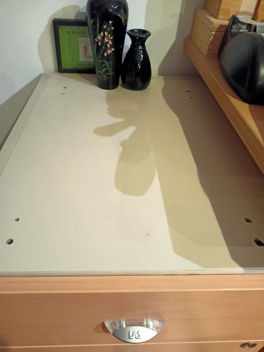 Kontenerk jasno beżowy wysokość 69cm