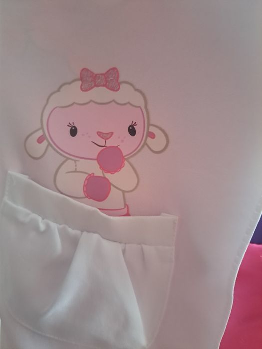 Костюм Доктора Плюшевой на 7-8 лет.