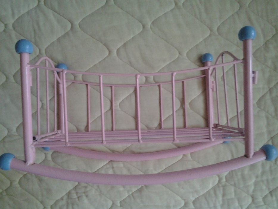 предлагается кроватка кукольная (для куклы) метал. 32x20