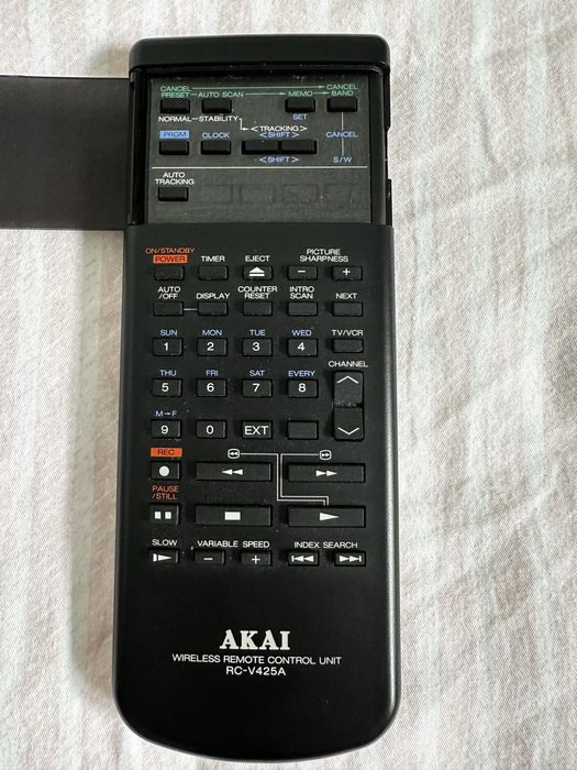 Pilot do magnetowidu Akai RC-V425A