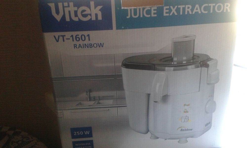 Cоковыжималкa Vitek Rainbow VT-1601