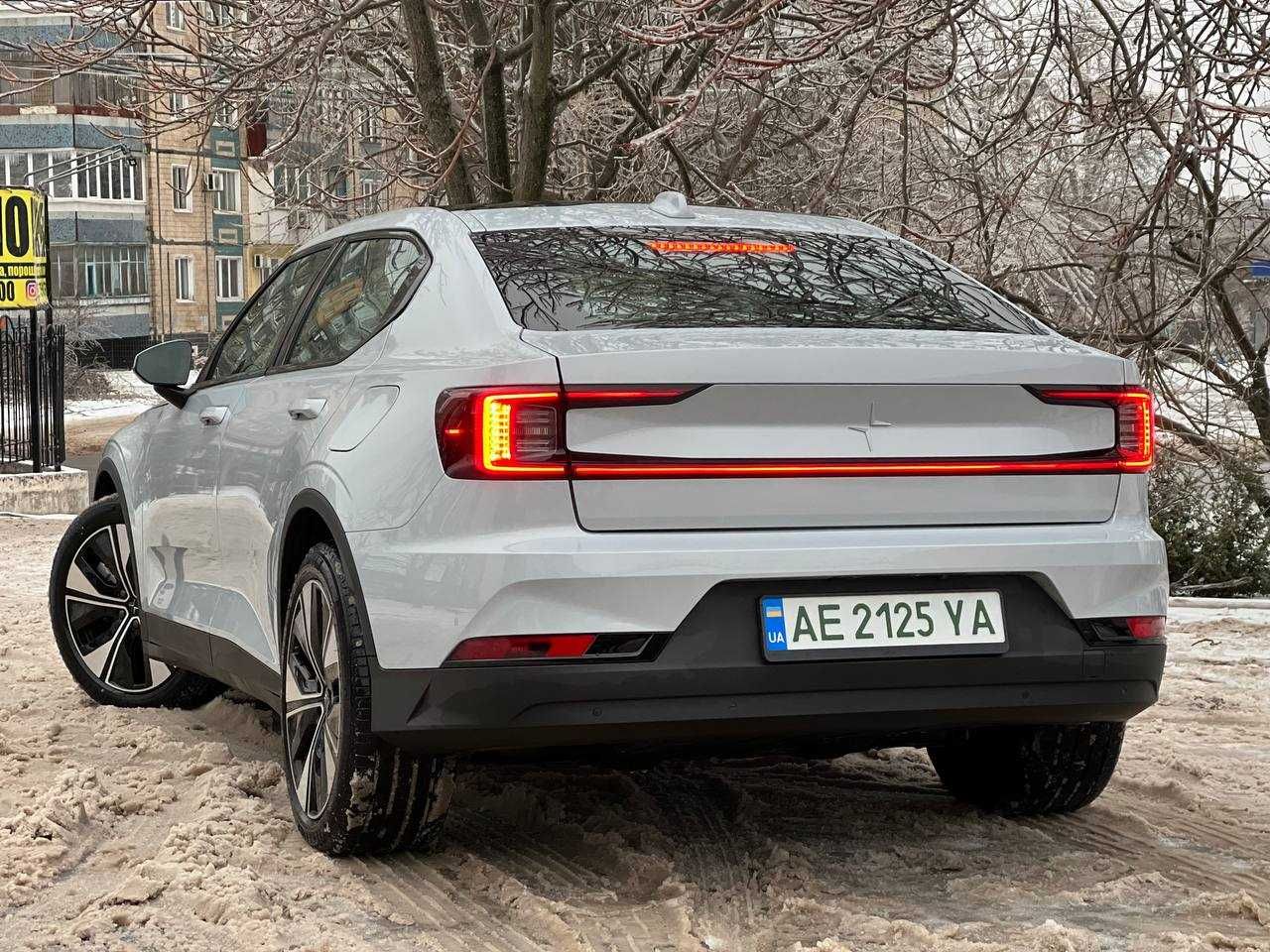 Електромобіль Polestar 2 (2023 модельного року) - 6000км. FWD.