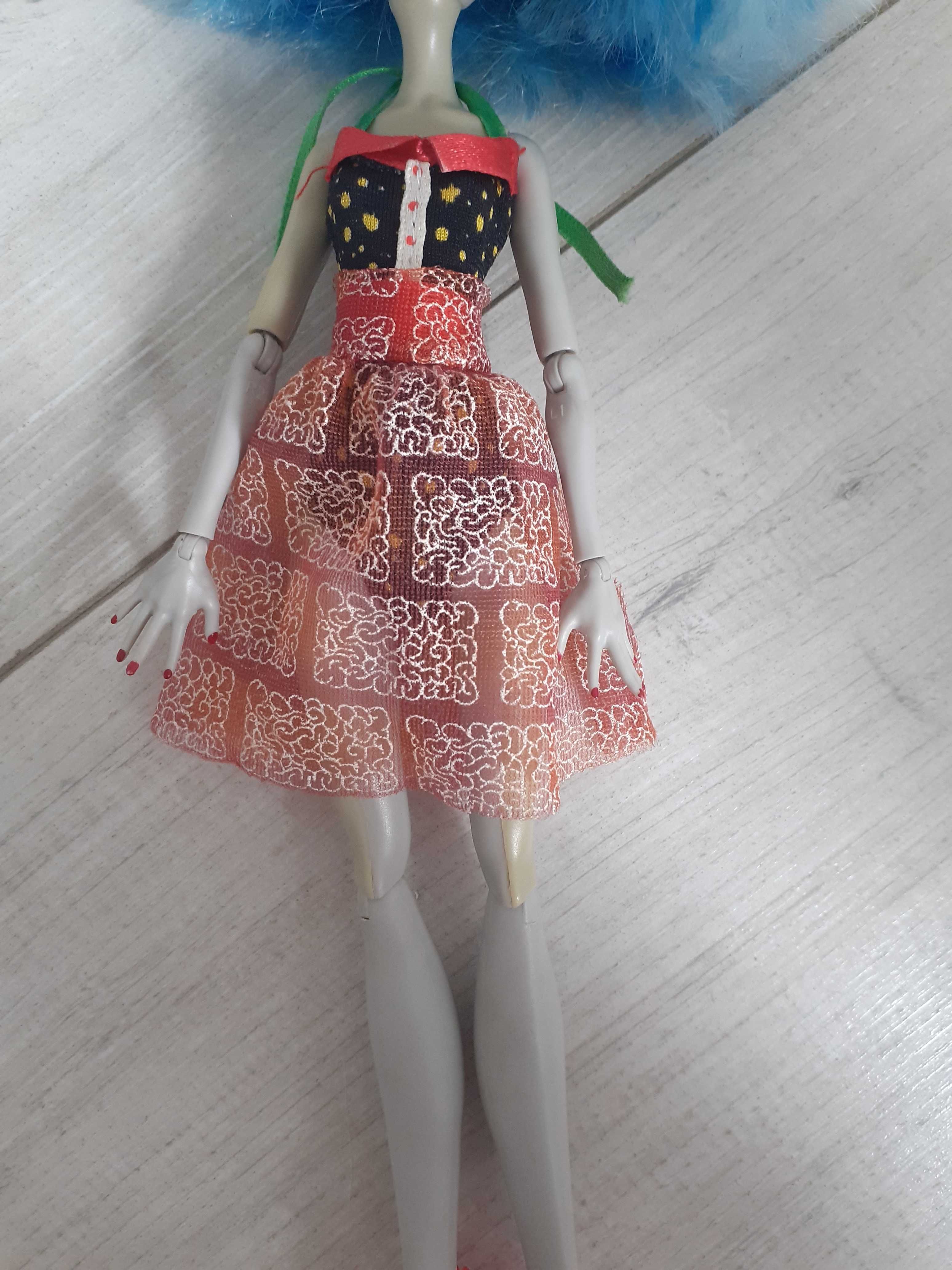 Lalka Monster High Ghoulia oryginalne ubranka