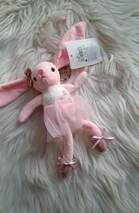 Różowy brelok królik