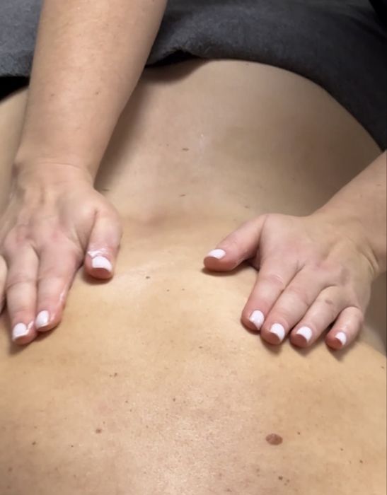 Масаж спини. Целюлітний