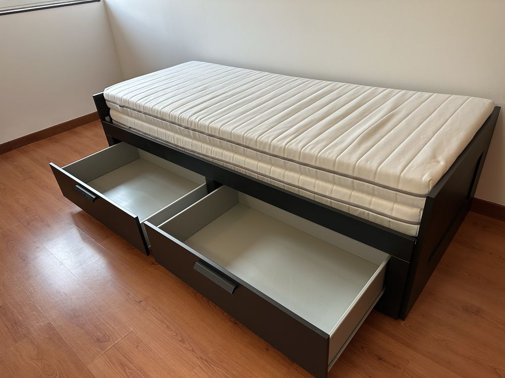 Cama individual/casal com gavetões - BRIMES IKEA