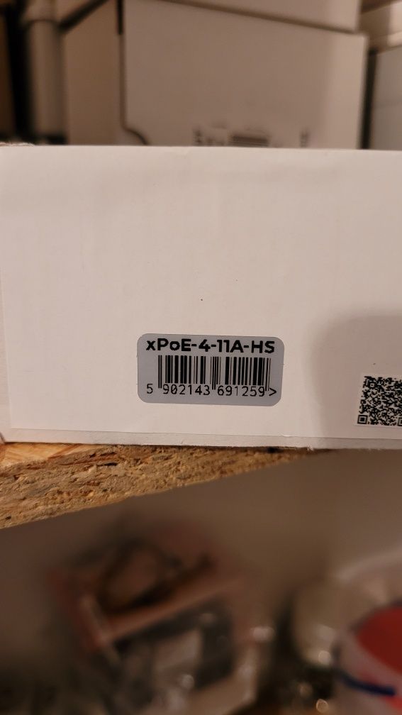 xPoE-4-11A-HS - Extender, Switch PoE 4 porty (1xPoE IN +