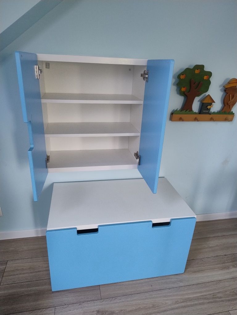 Zestaw mebli dziecięcych Ikea Stuva skrzynia na zabawki z biurkiem