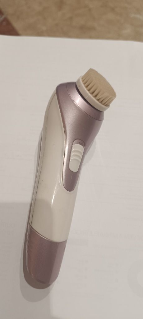 Massajador facial clatronic GM 3669
