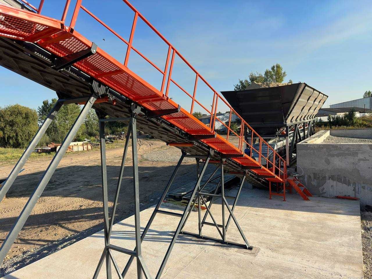 Przenośnik Chevron 16 m, przenośnik pochyły, stacjonarny, podający