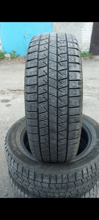 Зима 215/60 r17 21года