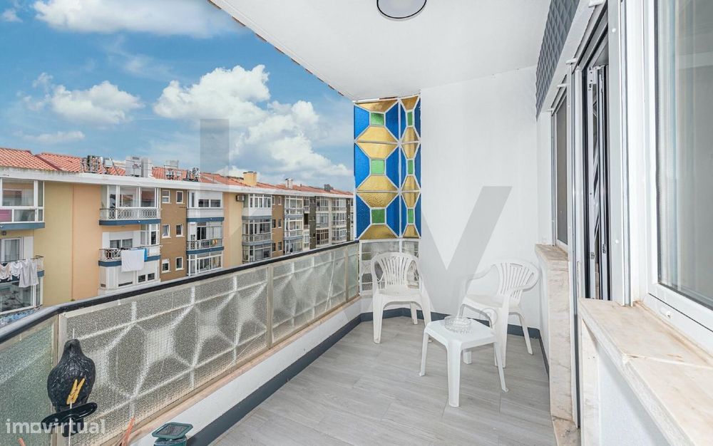 Apartamento Duplex no Junqueiro  com sala , 3 quartos, 2 casas de banh