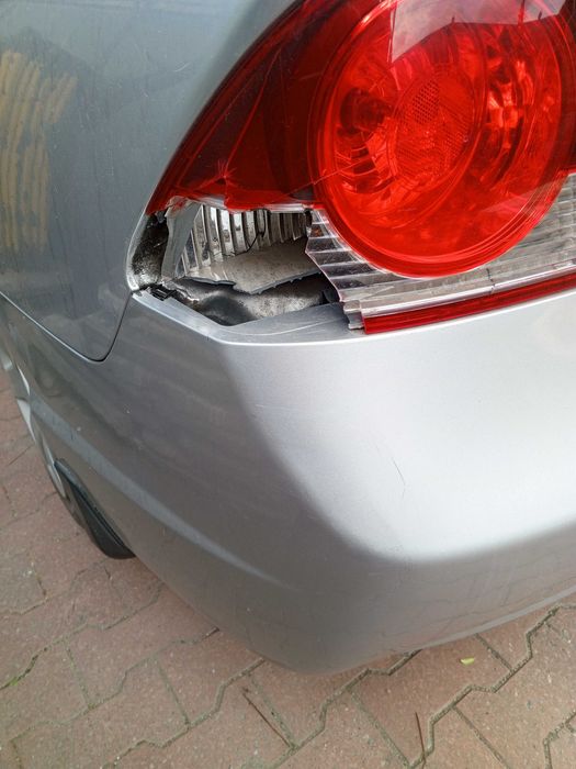 Оригинальный задний фонарь на Honda Civic 4D 8 (06-11)