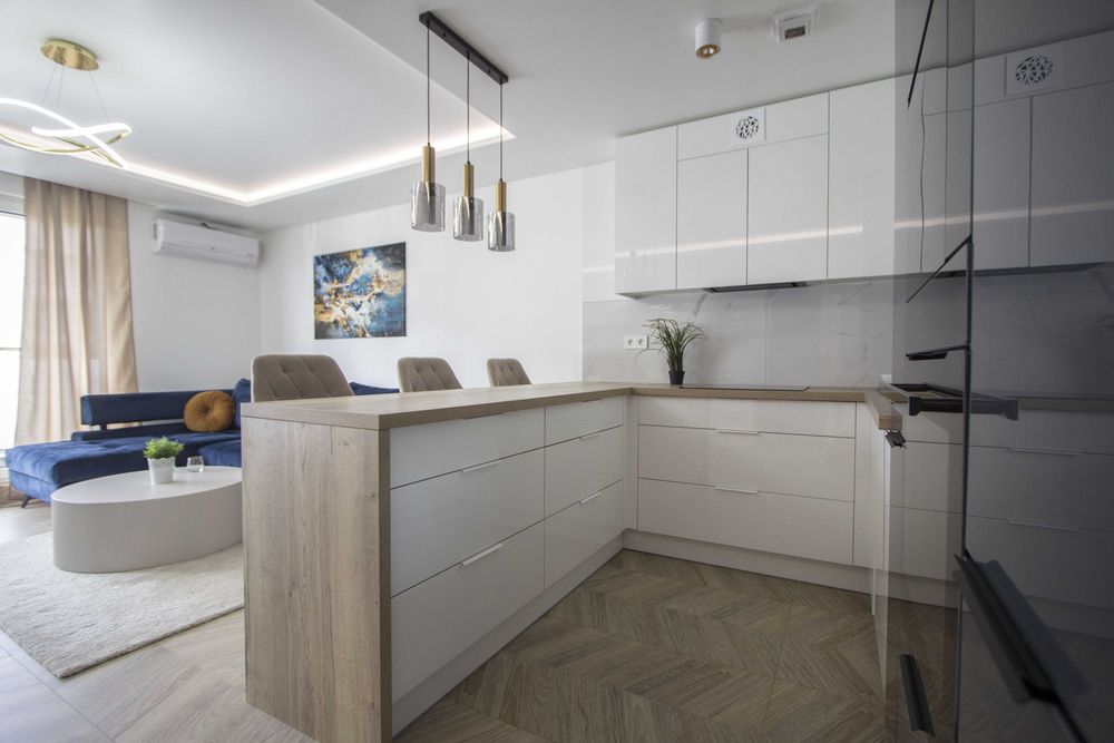 Komfortowe 60 m² z balkonem, parkingiem i klimatyzacją / Centrum