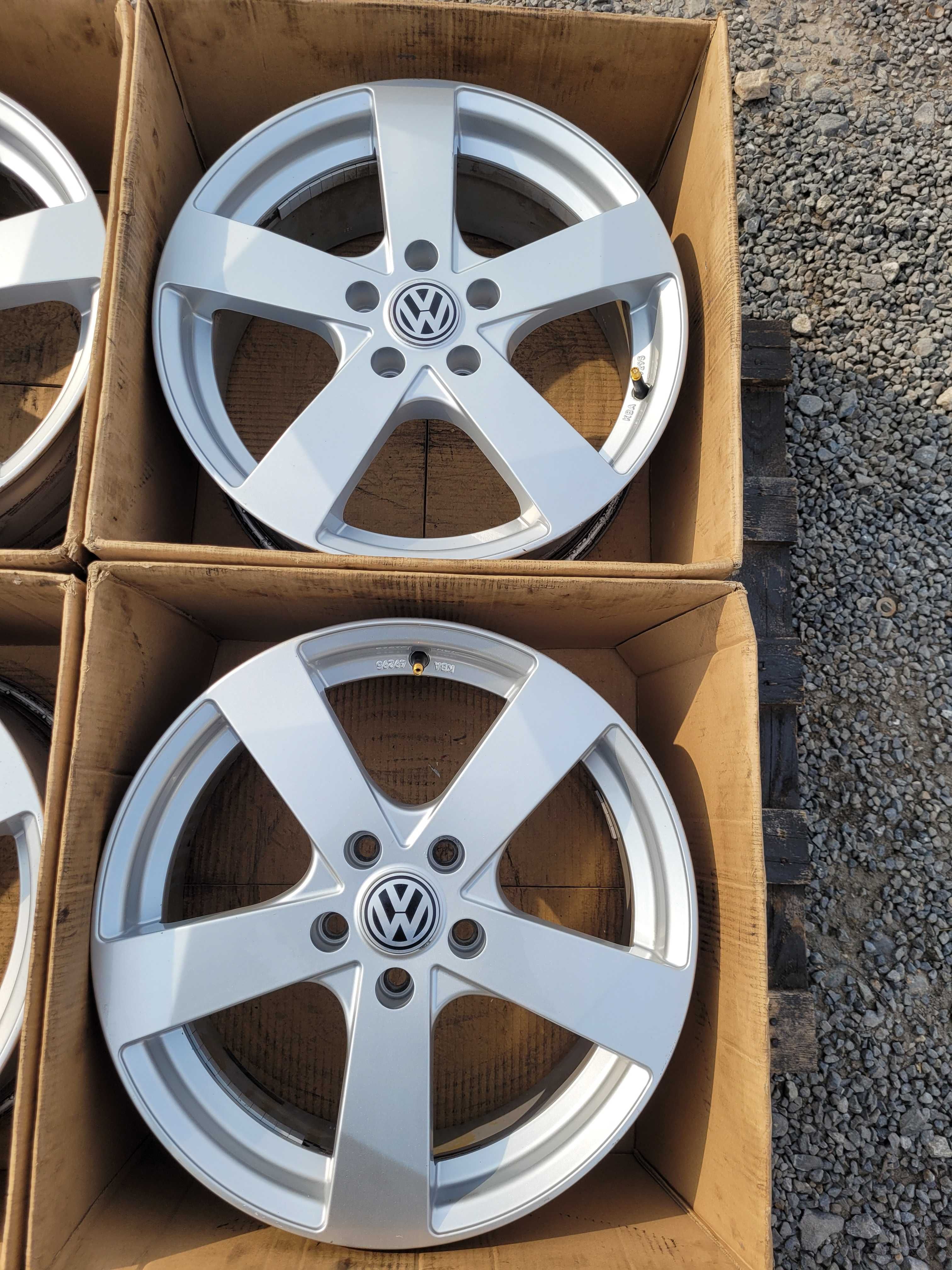 Felgi aluminiowe Alu Alufelgi VW - 17 cali 5x112 7J ET38 ø66.6