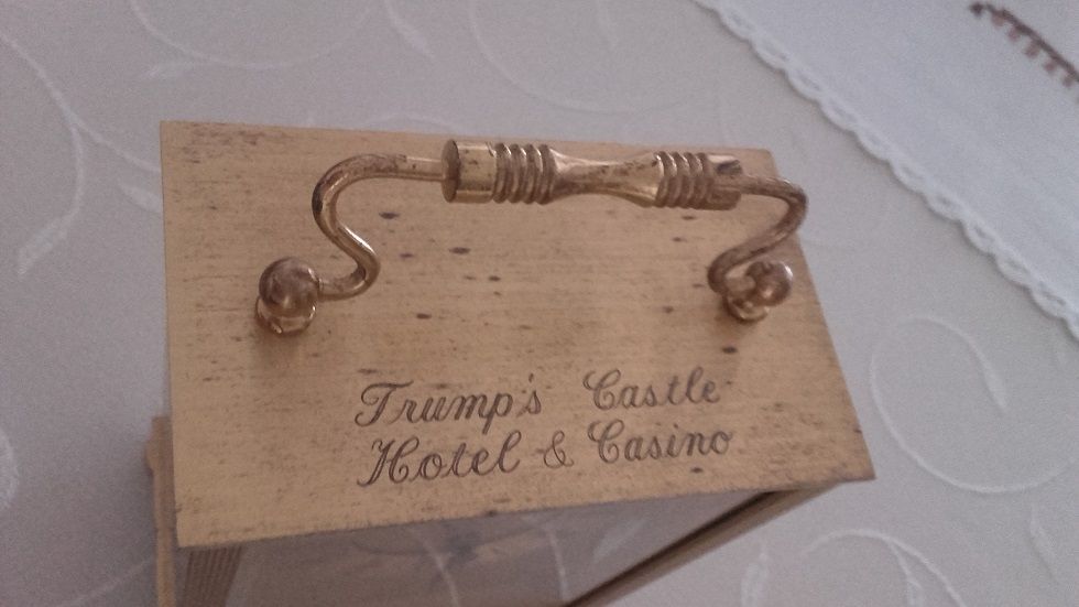 Donald Trumps - zegar gabin, Remington