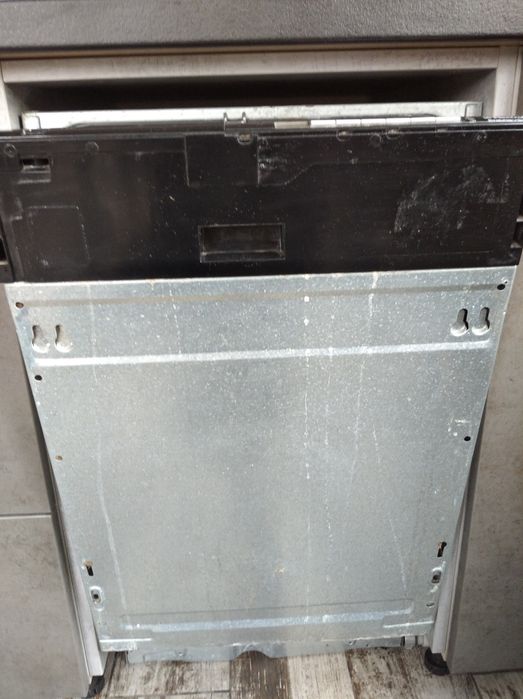 Вбудована посудомийна машина Electrolux ESL46050