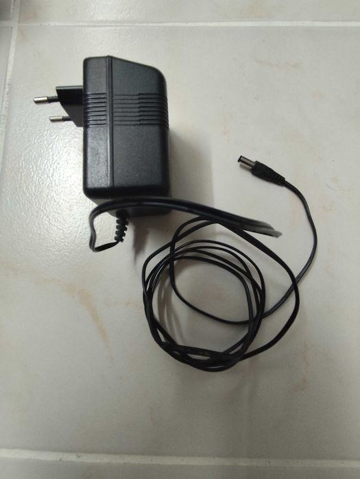 Power Supply / Transformer 12VDC 1000mA (1 Ampere)64551956370689123