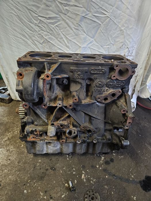 Blok silnika 2.0 TDI CKF