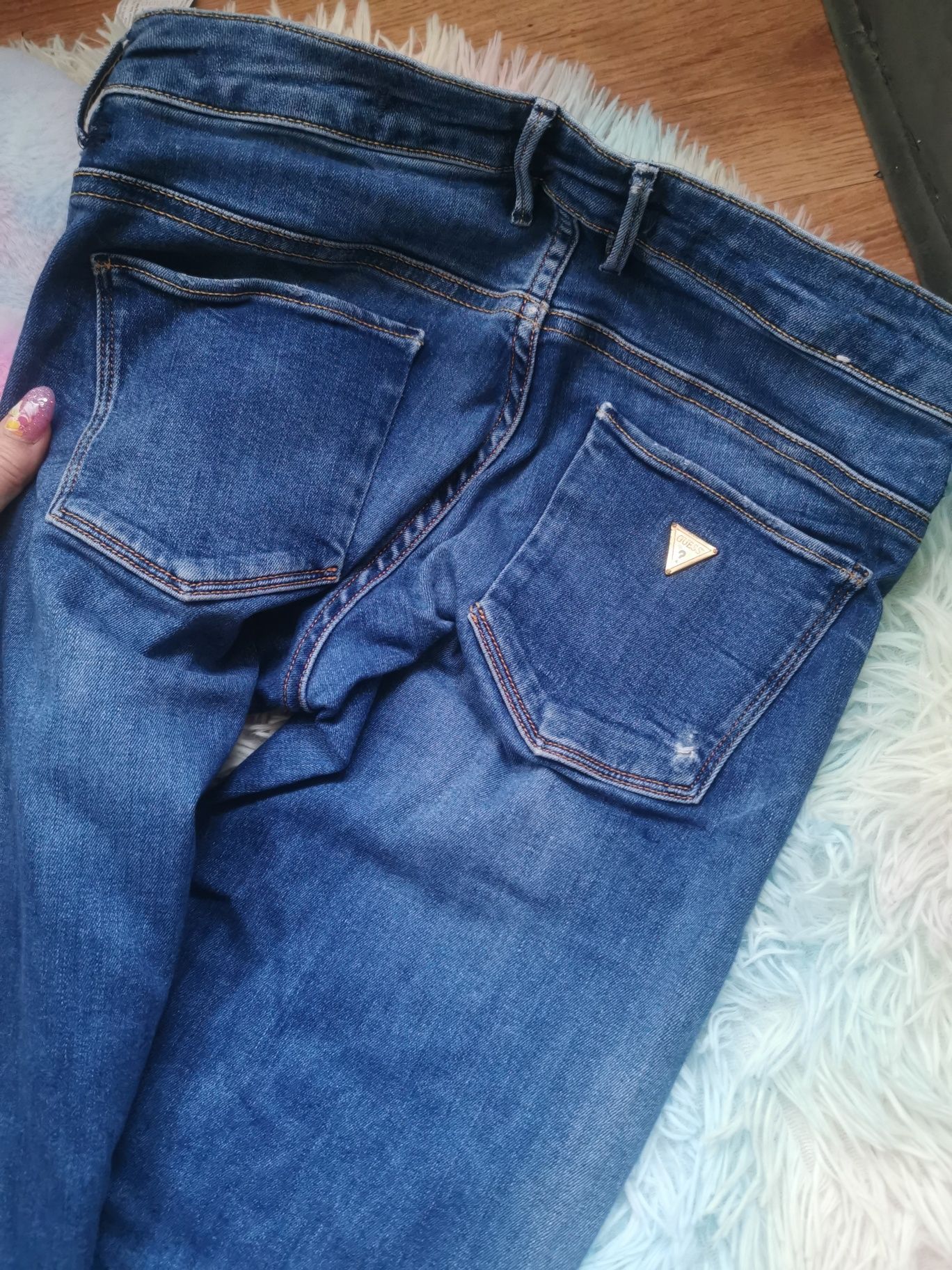 Spodnie guess jeggins z dziurami przetarciami premium xs
